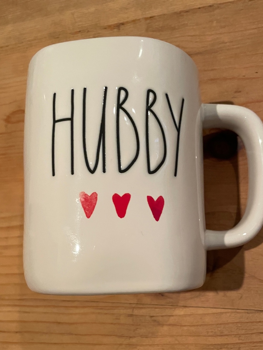 Rae Dunn red hearted “Hubby” mug red interior EUC Everyday Home Office